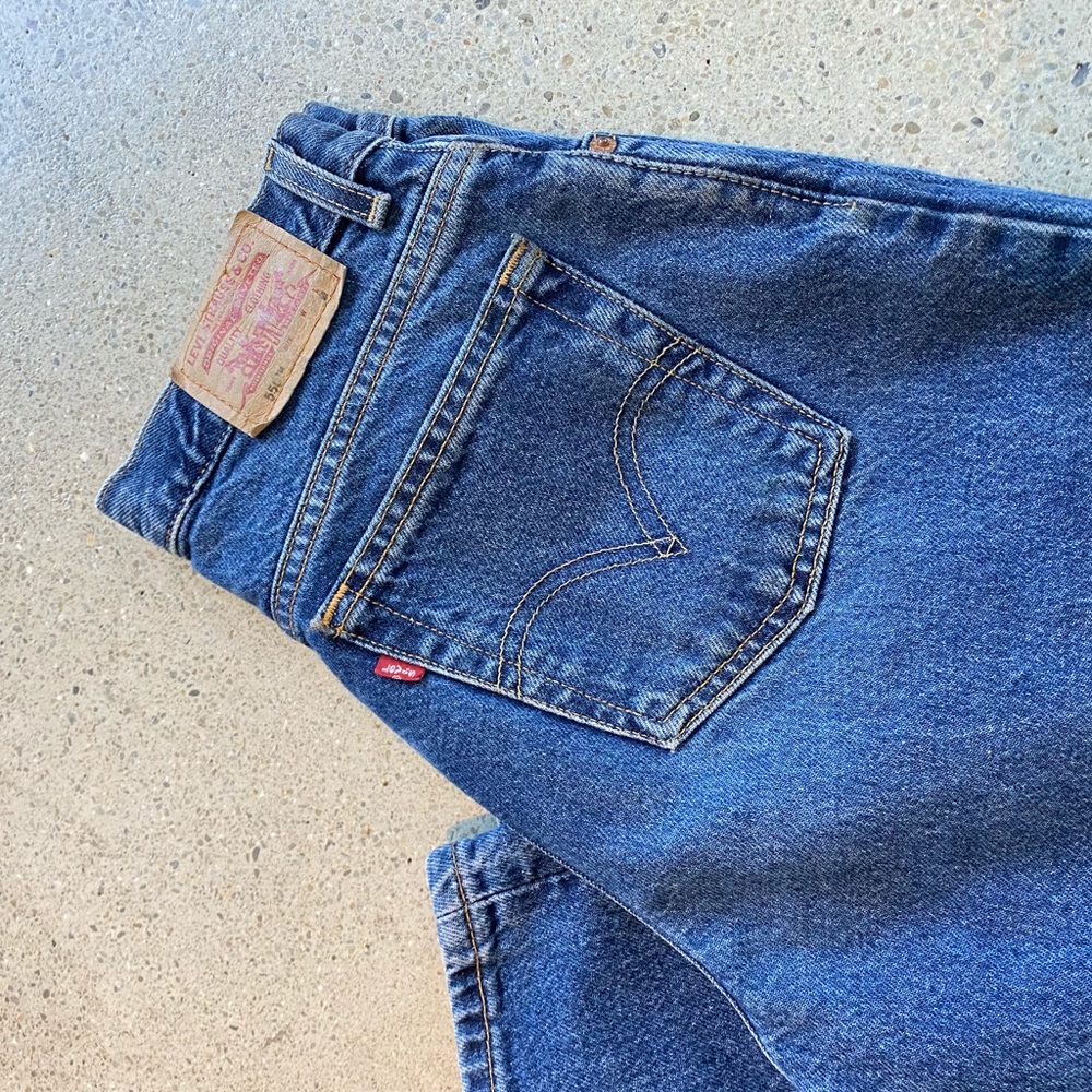 Vintage Levi’s Classic Relaxed 550 jeans